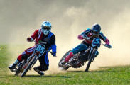 Nikon D7000 :  270mm, 1/3000sec, f/9.5, ISO-1250, 0 step